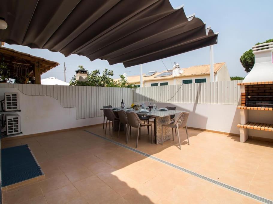 Magnolia O House - Pool View & Privat Garden & Garage Villa Albufeira Exterior photo