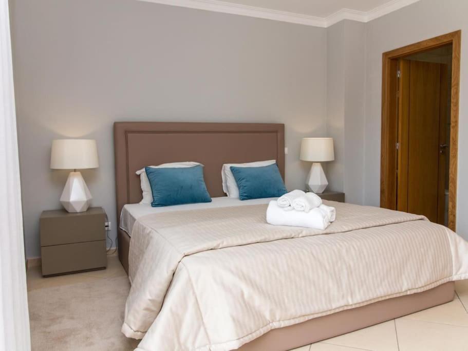 Magnolia O House - Pool View & Privat Garden & Garage Villa Albufeira Exterior photo